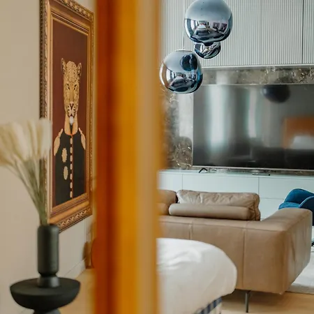 Luxury Smart In Old Town, Sleep On Haestens 4*