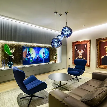 公寓式酒店 Presidential - Smart House System, Hastens Beds, Premium Location 维尔纽斯