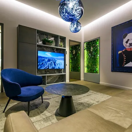 Aparthotel Presidential - Smart House System, Hastens Beds, Premium Location