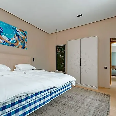 Luxury Smart In Old Town, Sleep On Haestens Апарт-готель