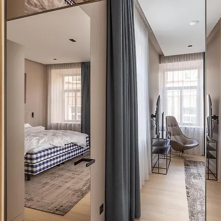 Presidential - The Location, Beds, Smart-house System And Interior