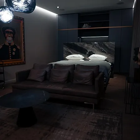 Presidential - The Location, Beds, Smart-house System And Interior