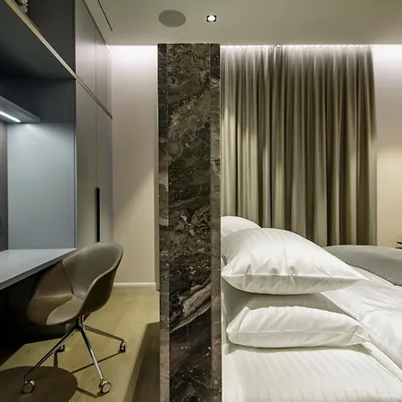 Presidential - The Location, Beds, Smart-house System And Interior Wilno